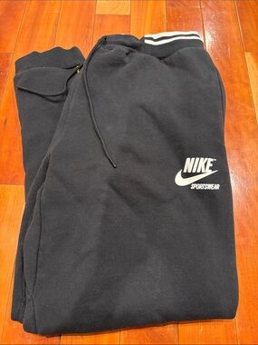 Nike Black mensSweatpants with White Logo
